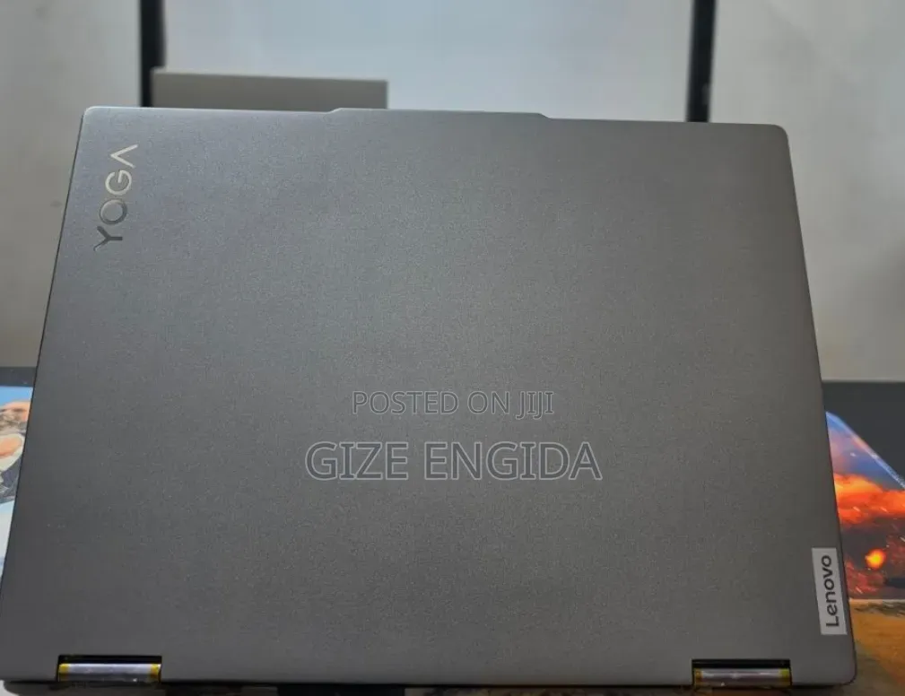 New Laptop Lenovo Yoga 7i 16GB Intel Core Ultra 7 SSD 512GB