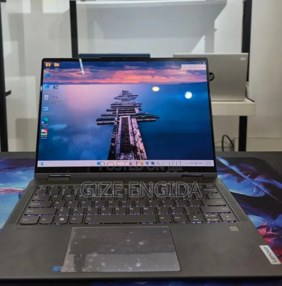 New Laptop Lenovo Yoga 7i 16GB Intel Core Ultra 7 SSD 512GB