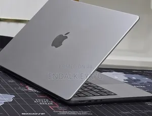 New Laptop Apple MacBook Pro 2021 M1 32GB Apple M1 Pro SSD 512GB