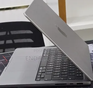 New Laptop Apple MacBook Pro 2021 M1 32GB Apple M1 Pro SSD 512GB