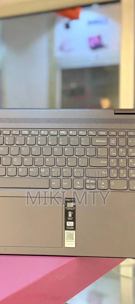 New Laptop Lenovo Yoga 7i 16GB Intel Core i7 SSD 512GB