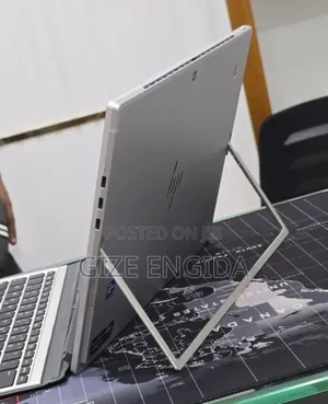 New Laptop HP Elite X2 G8 16GB Intel Core i7 SSD 512GB