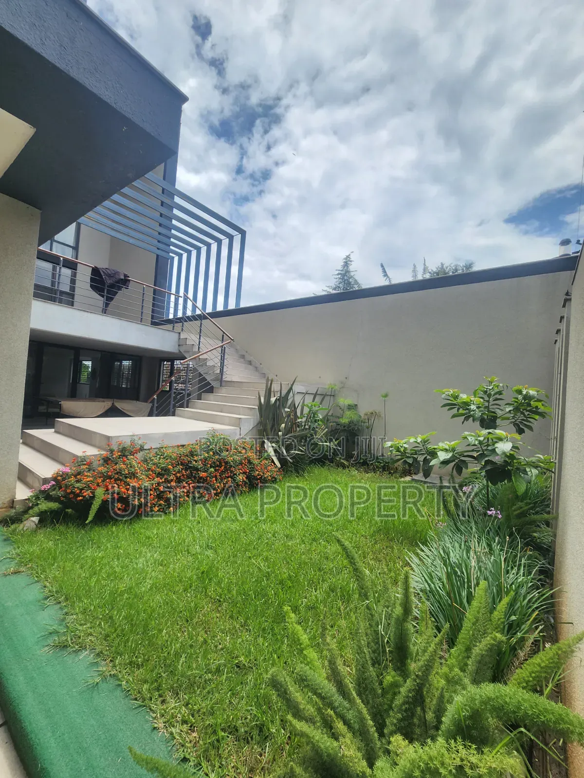 Furnished 5bdrm House in Bole for rent