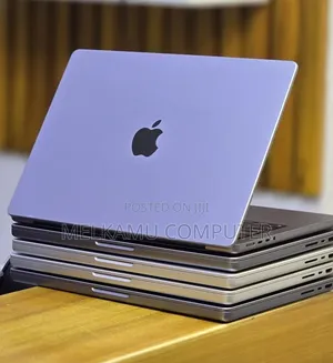 New Laptop Apple MacBook Pro 2021 M1 32GB Apple M1 Pro SSD 512GB