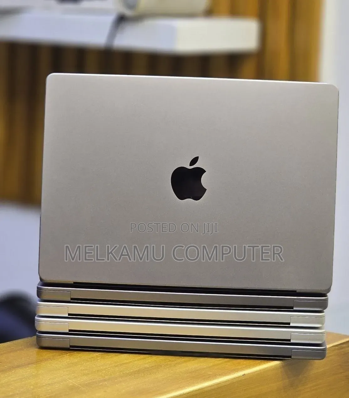 New Laptop Apple MacBook Pro 2021 M1 32GB Apple M1 Pro SSD 512GB