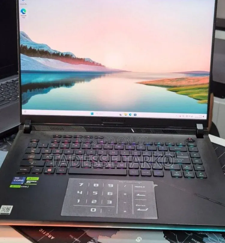 New Laptop Asus ROG Strix G18 32GB Intel Core i9 SSD 2T