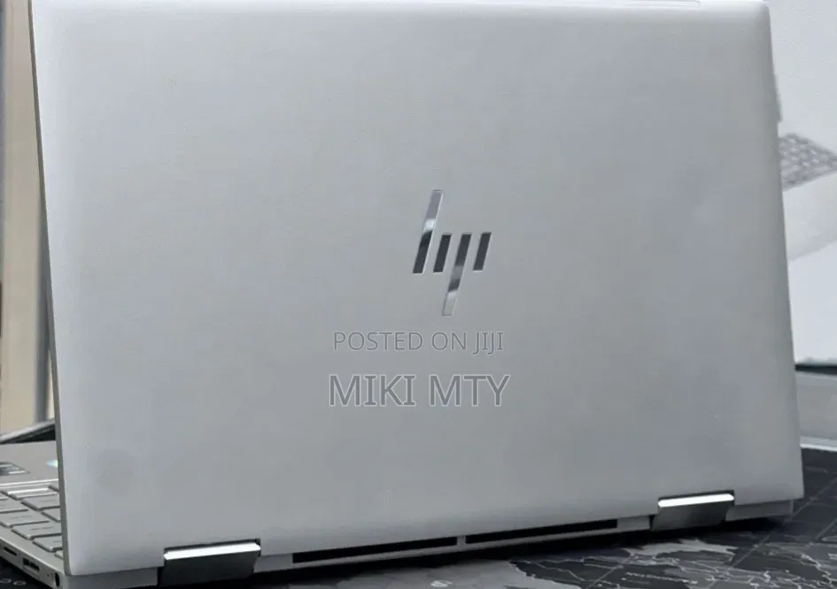 New Laptop HP Envy x360 8GB Intel Core i7 SSD 512GB