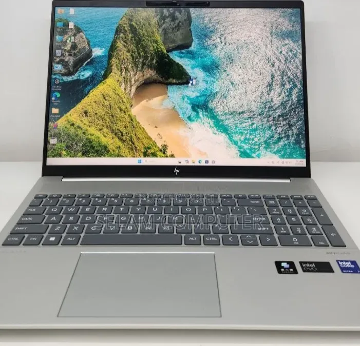 New Laptop HP Pavilion 15 16GB Intel Core Ultra 7 SSD 1T