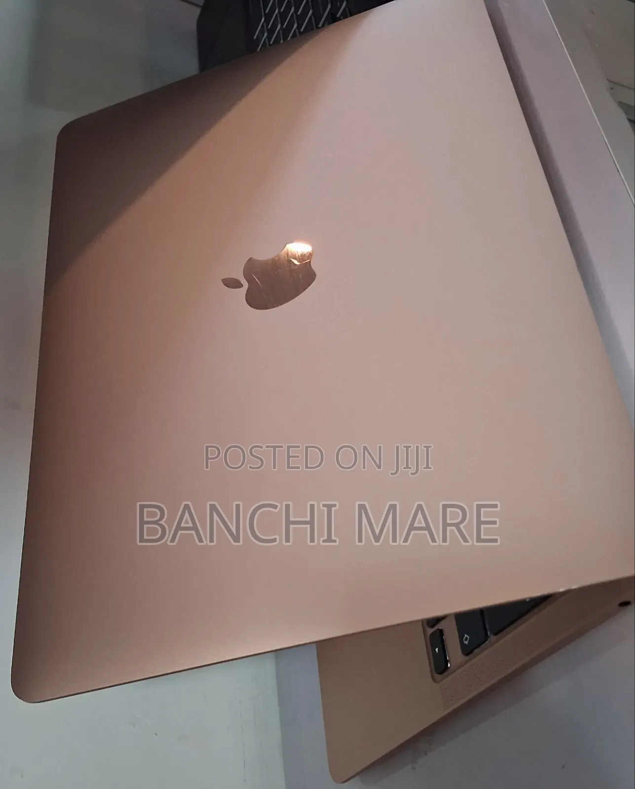 New Laptop Apple MacBook Air 2020 8GB Apple M1 SSD 256GB
