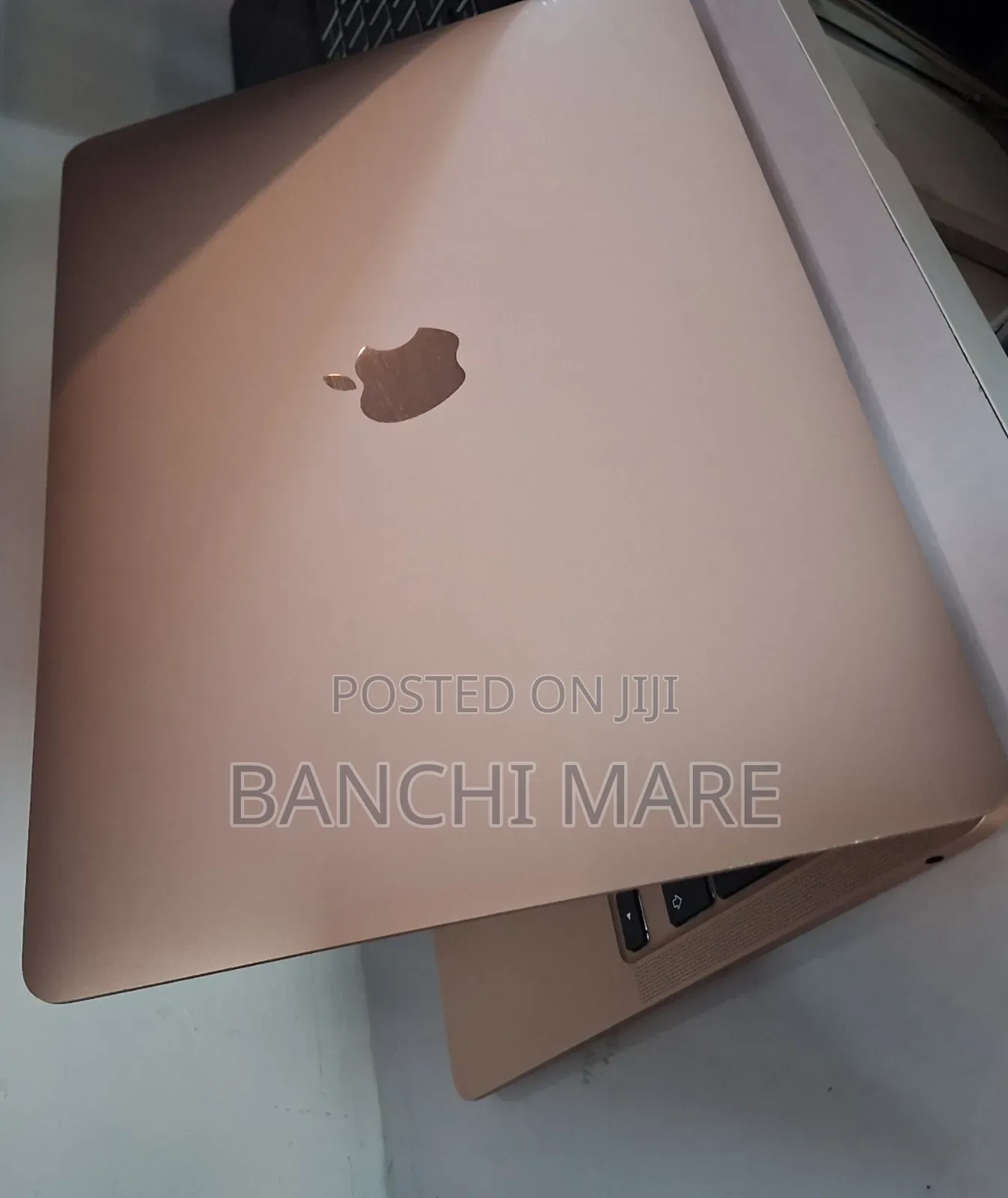 New Laptop Apple MacBook Air 2020 8GB Apple M1 SSD 256GB