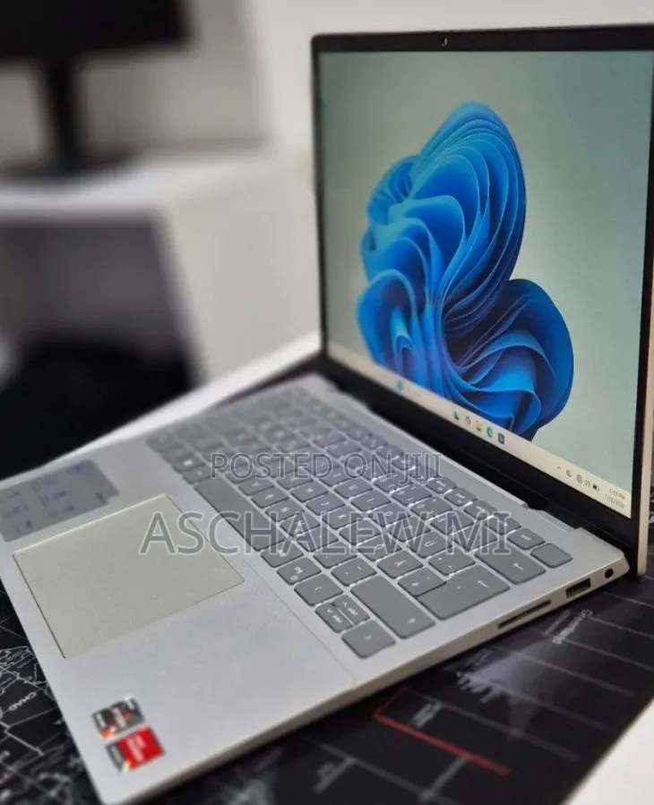 New Laptop Dell Inspiron 14 16GB AMD Ryzen 7 SSD 1T