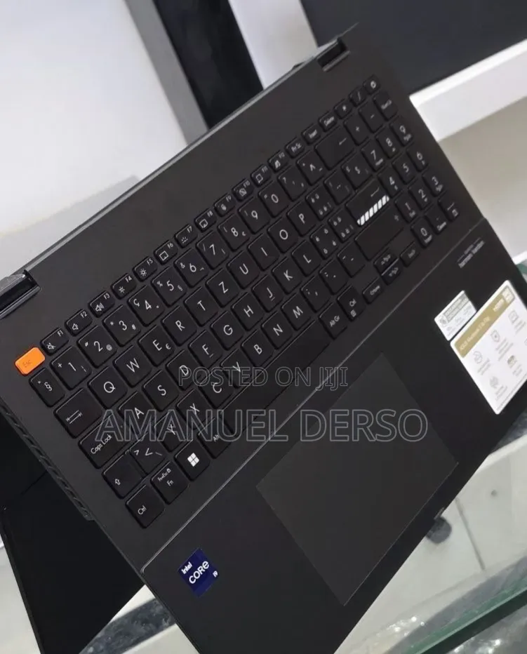 New Laptop Asus Vivobook 16 16GB Intel Core i9 SSD 1T
