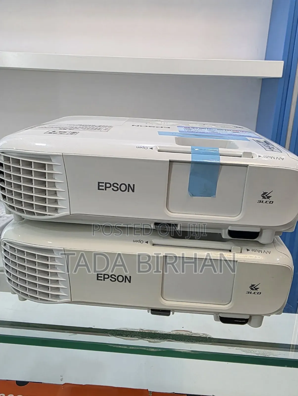 Brand New EPSON Projector
Model Name: CB -X49
Hardware