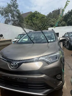 Toyota RAV4 2016