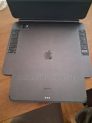New Apple iPad Pro 13 (2024) 256 GB Black