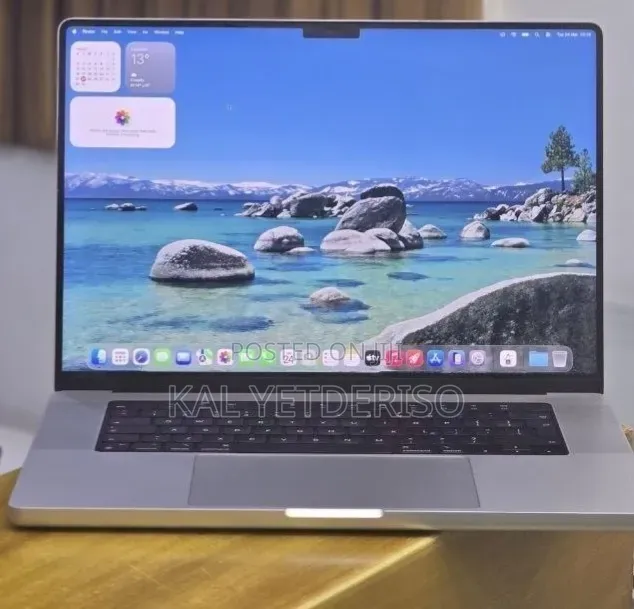 New Laptop Apple MacBook Pro 2021 M1 32GB SSD 512GB