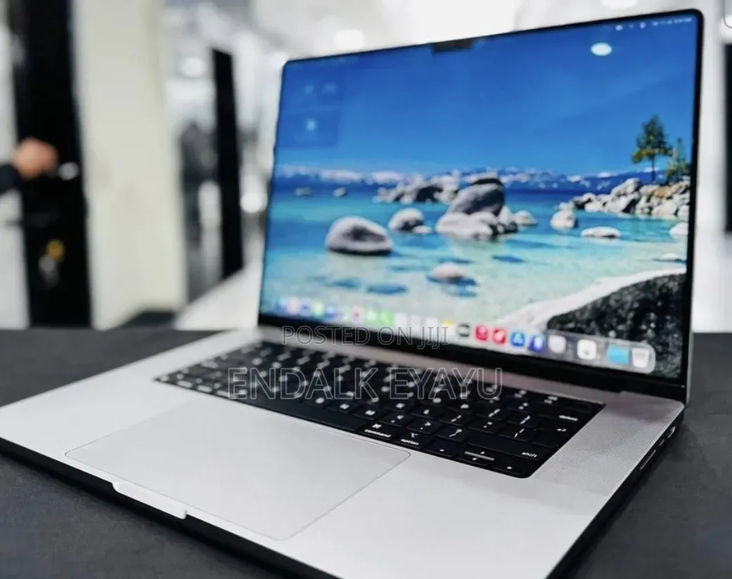 New Laptop Apple MacBook Pro 2021 M1 16GB Apple M1 Pro SSD 512GB