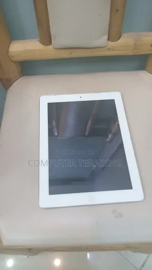 Apple iPad 2 Wi-Fi + 3G 16 GB