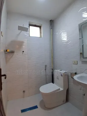 2bdrm Condo in ኣያት, Yeka for sale