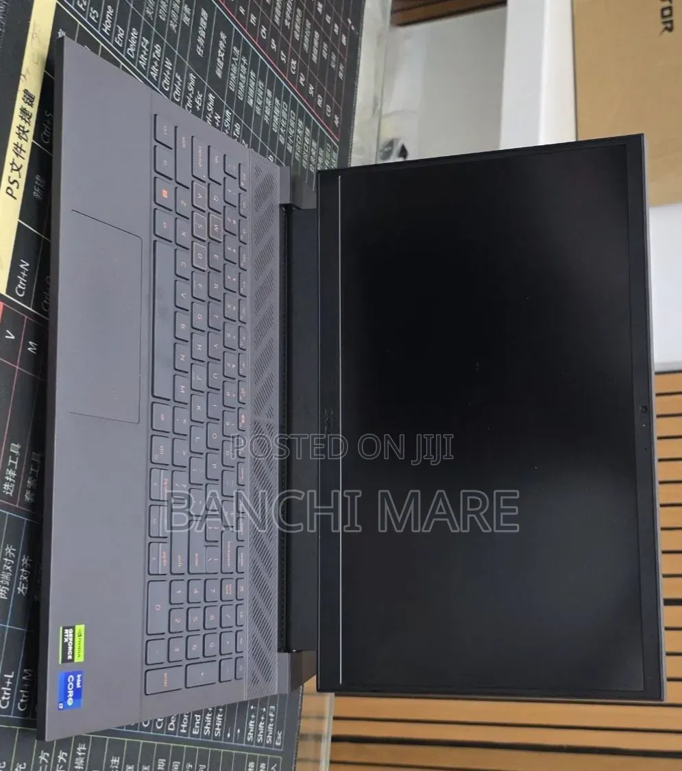 New Laptop Dell G15 5510 16GB Intel Core i7 SSD 1T