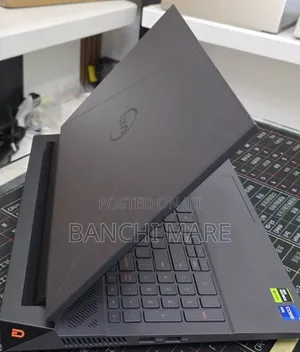 New Laptop Dell G15 5510 16GB Intel Core i7 SSD 1T