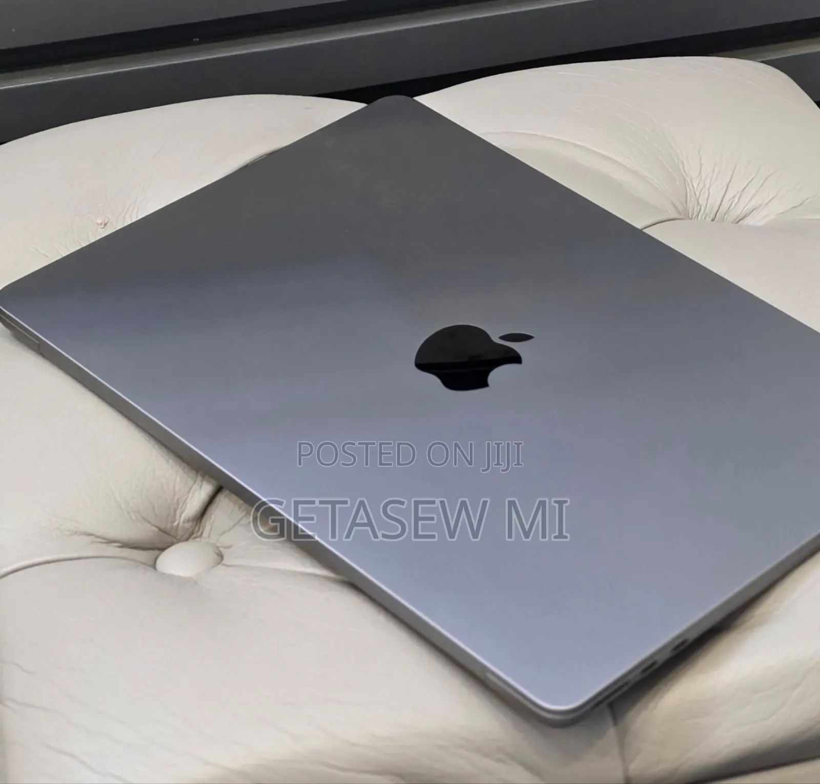 New Laptop Apple MacBook Air 2022 M2 8GB Apple M2 SSD 256GB
