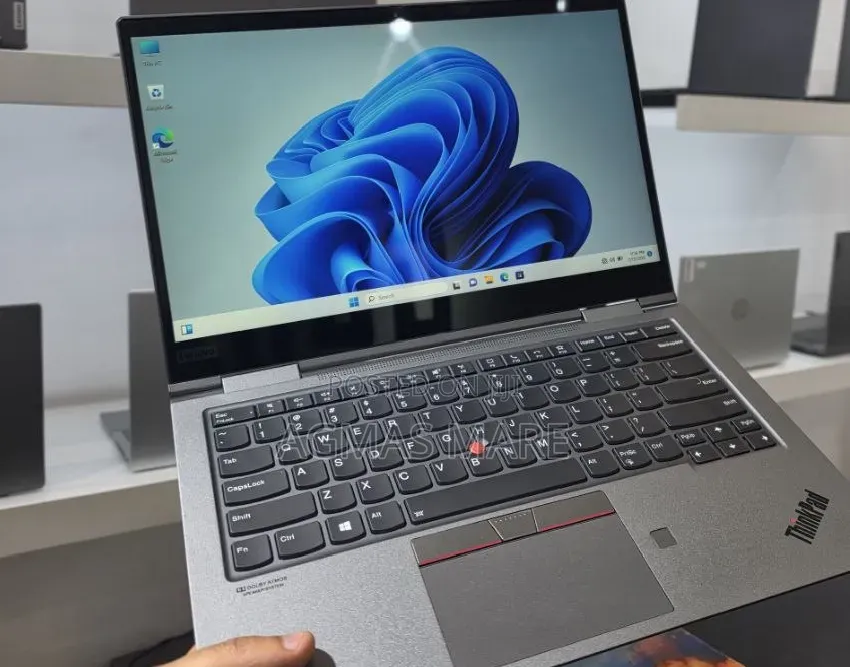 New Laptop Lenovo ThinkPad X1 Yoga 16GB Intel Core i7 SSD 512GB