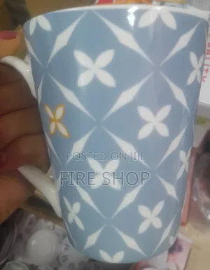ቆንጆ ዲዛይን ያላቸው የሴራሚክ ማጎች
