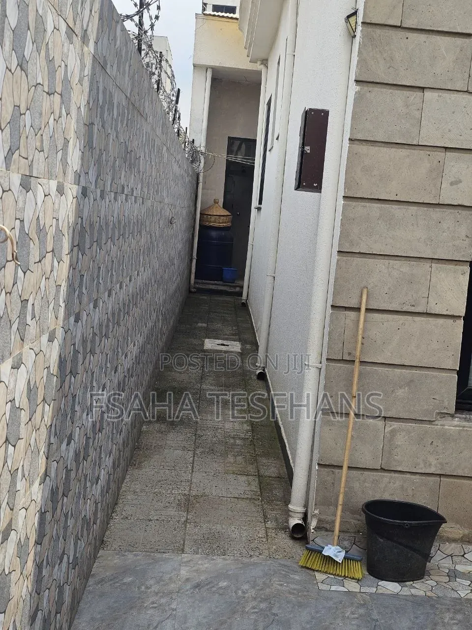 Furnished 3bdrm House in House, Bole for rent