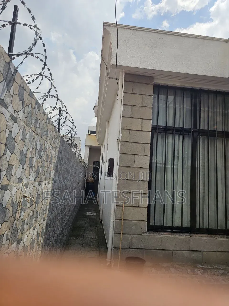Furnished 3bdrm House in House, Bole for rent
