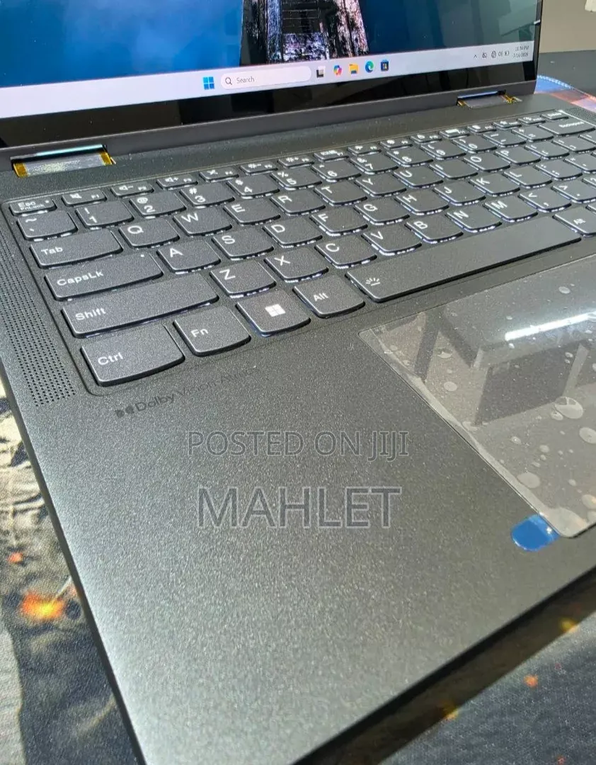 New Laptop Lenovo Yoga 7i 16GB Intel Core i7 SSD 512GB