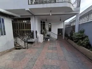 7bdrm House in South West Shewa for rent
