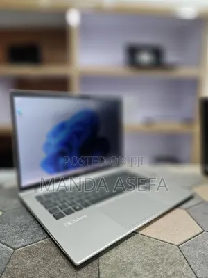 New Laptop HP EliteBook x360 1040 G9 16GB Intel Core i7 SSD 512GB