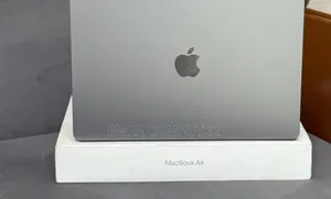 New Laptop Apple MacBook Air 2022 M2 8GB Apple M2 SSD 256GB