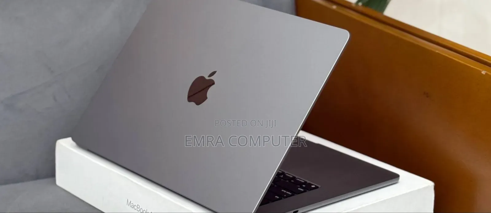 New Laptop Apple MacBook Air 2022 M2 8GB Apple M2 SSD 256GB