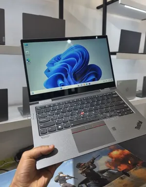 New Laptop Lenovo ThinkPad X1 Yoga 16GB Intel Core i7 SSD 512GB