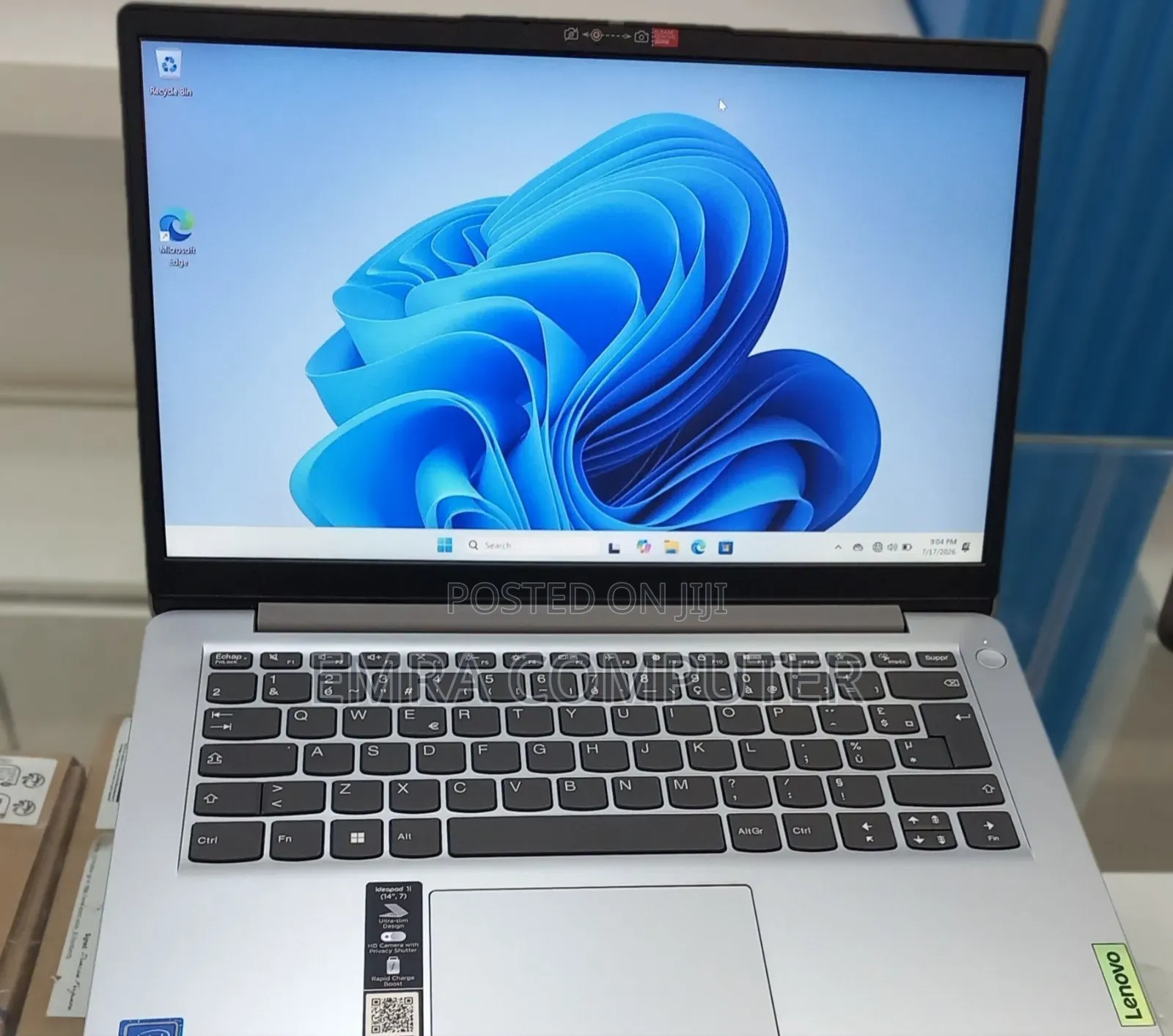 New Laptop Lenovo 8GB Intel Core i5 SSD 128GB