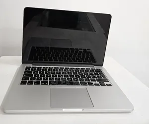 New Laptop Apple MacBook 8GB Intel Core i5 SSD 128GB