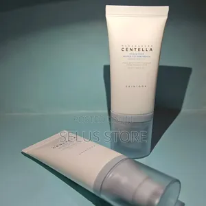 ​skin1004 Hyalu-Cica Water-Fit Sun Serum (Spf 50+ Pa+ )