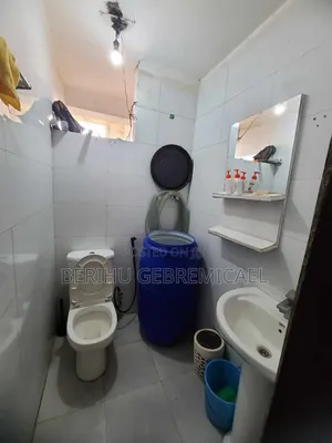 2bdrm Condo in አያት, Yeka for sale