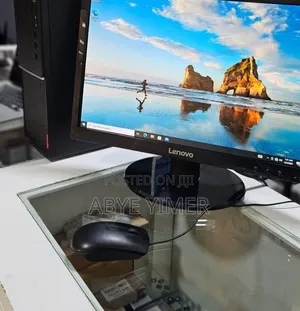 New Desktop Computer Lenovo ThinkCentre 24 8GB Intel Core i3 HDD 500GB