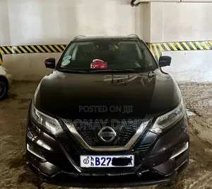 Nissan Qashqai 2018 Brown