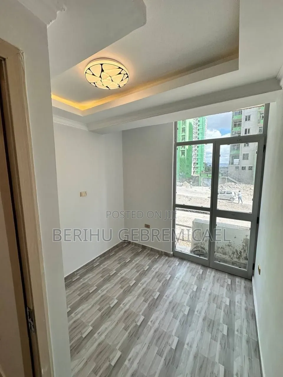 2bdrm Condo in አያት, Yeka for sale