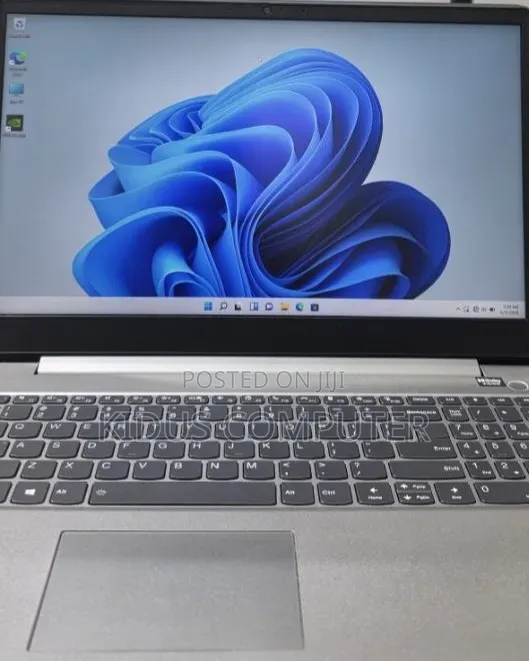 New Laptop Lenovo ThinkBook 13 16GB Intel Core i5 SSD 512GB