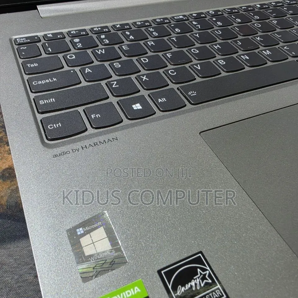 New Laptop Lenovo ThinkBook 13 16GB Intel Core i5 SSD 512GB