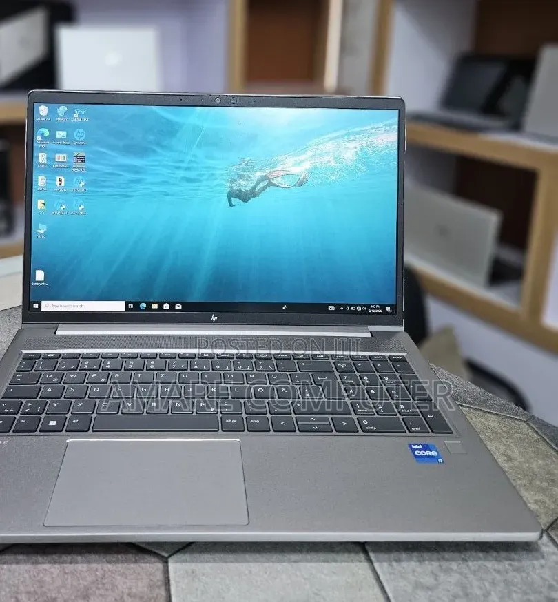 New Laptop HP ZBook 15 16GB Intel Core i7 SSD 1T