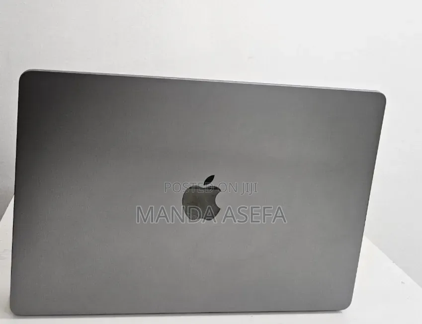 New Laptop Apple MacBook Air 2024 M3 8GB Apple M3 SSD 512GB
