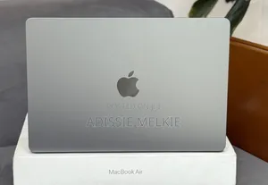 New Laptop Apple MacBook Air 2023 M2 8GB Apple M2 SSD 256GB