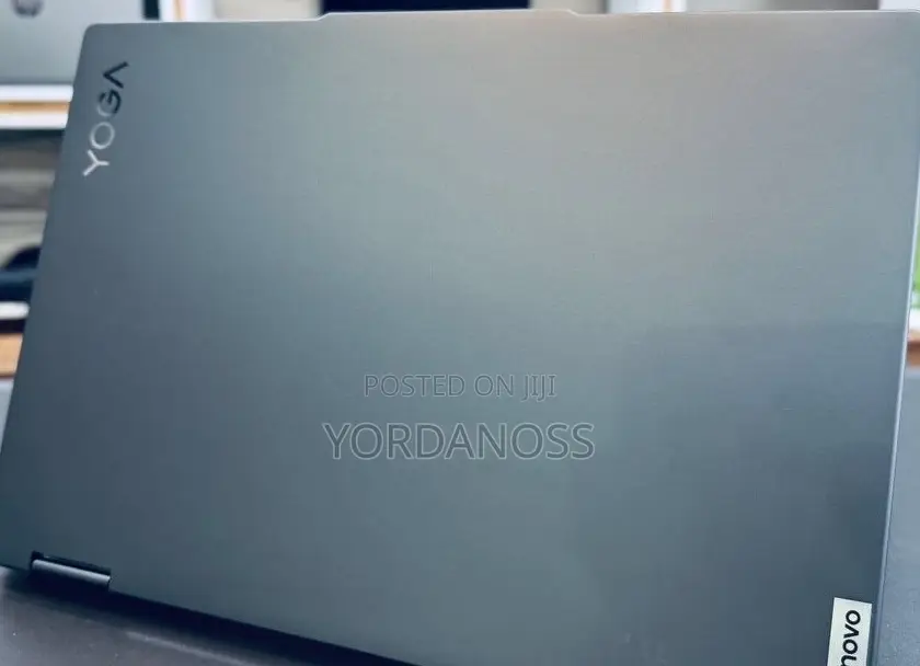 New Laptop Lenovo Yoga 7i 16GB Intel Core i7 SSD 512GB