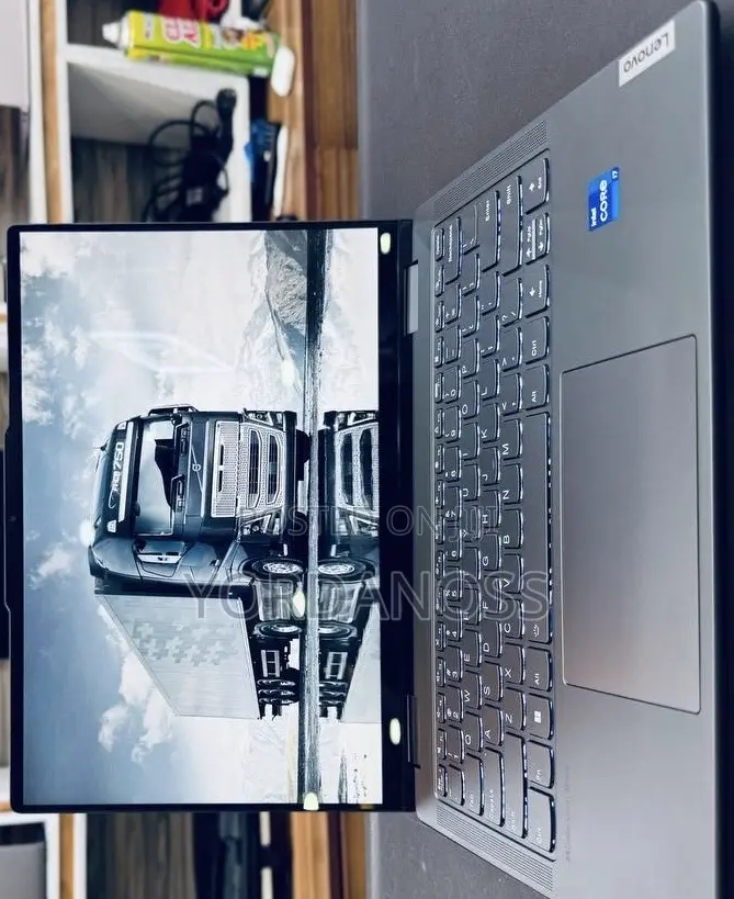 New Laptop Lenovo Yoga 7i 16GB Intel Core i7 SSD 512GB